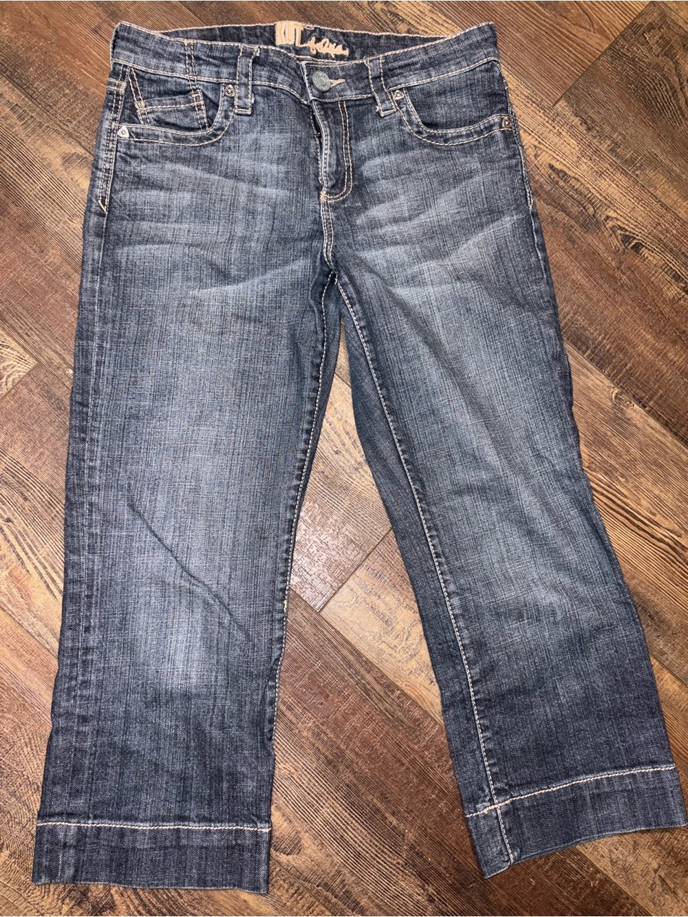 Women’s KUT from the Kloth cropped jeans pre-owned condition Style: KF571Q3MAZ
